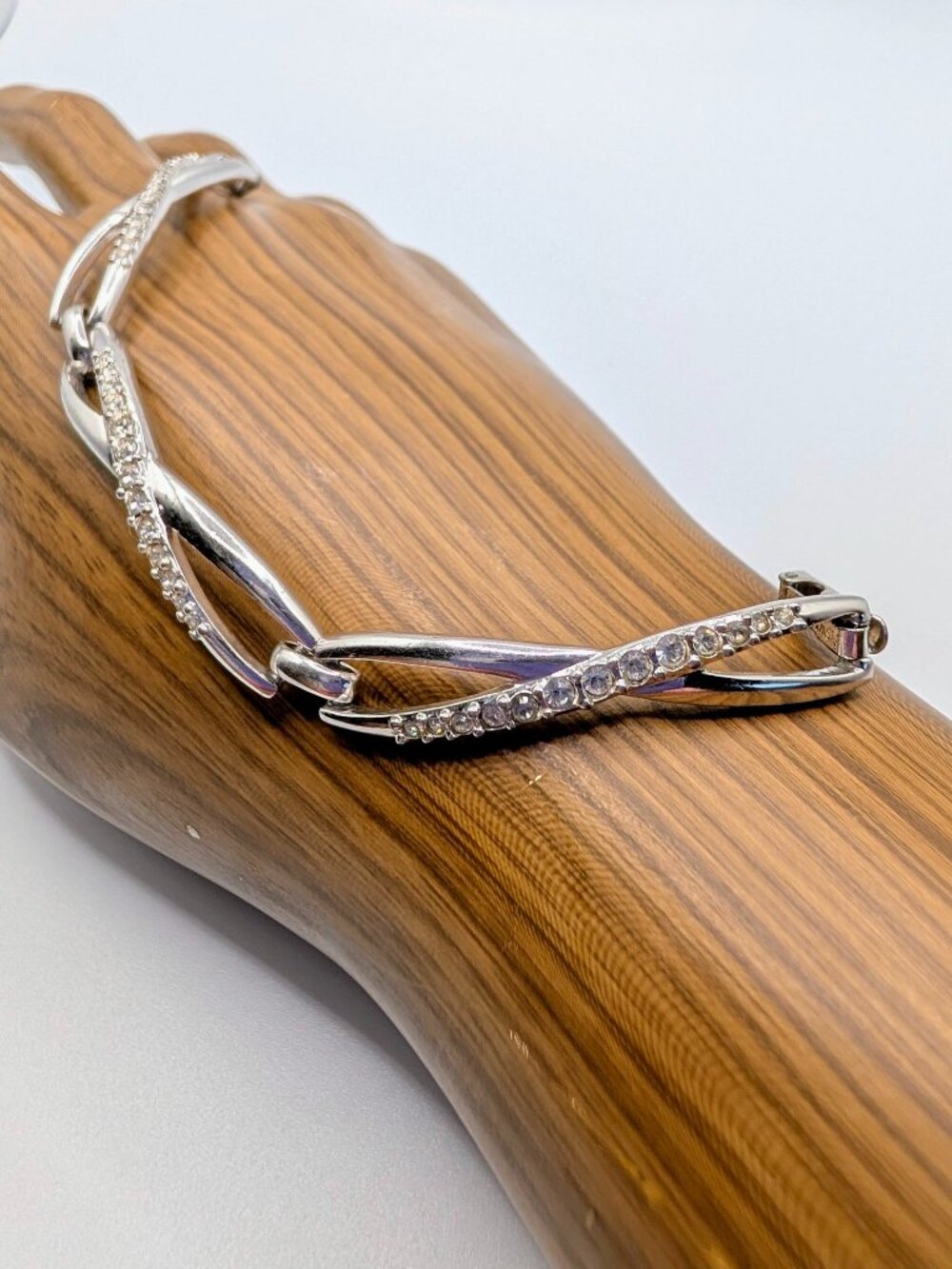 Swarovski Authentic Infinity Link Bracelet - Vintage - Picture 14 of 14